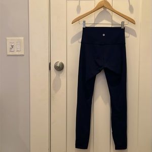 💙 Lululemon Navy Blue Leggings - EUC - 24” inseam - Size XS/S
